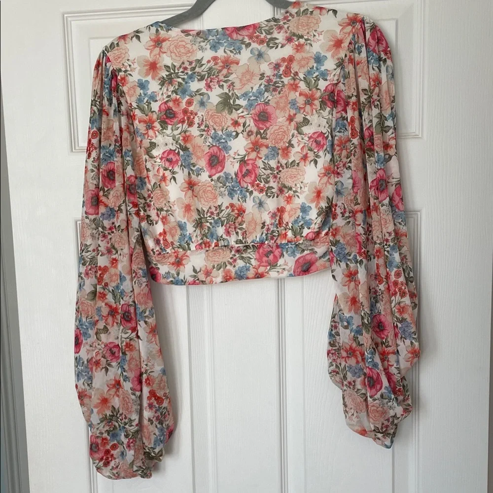 Floral Blouse with Long Sleeves S - Picture 5 of 5